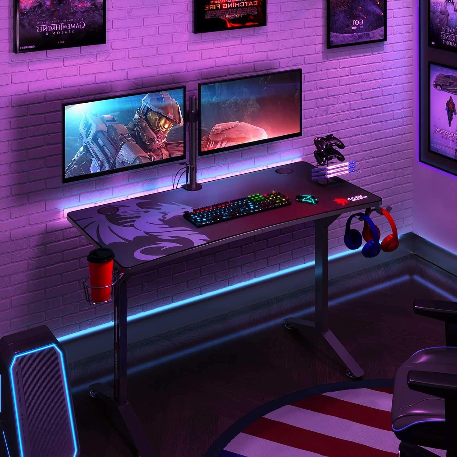 Gaming Desk 47INCH with Dual Monitor Mount, Carbon Fiber Surface Gamer Desk with Full Desk Mouse Pad, Ergonomic Y Shaped Gamer Table with Outlet Organizer, Gaming Rack